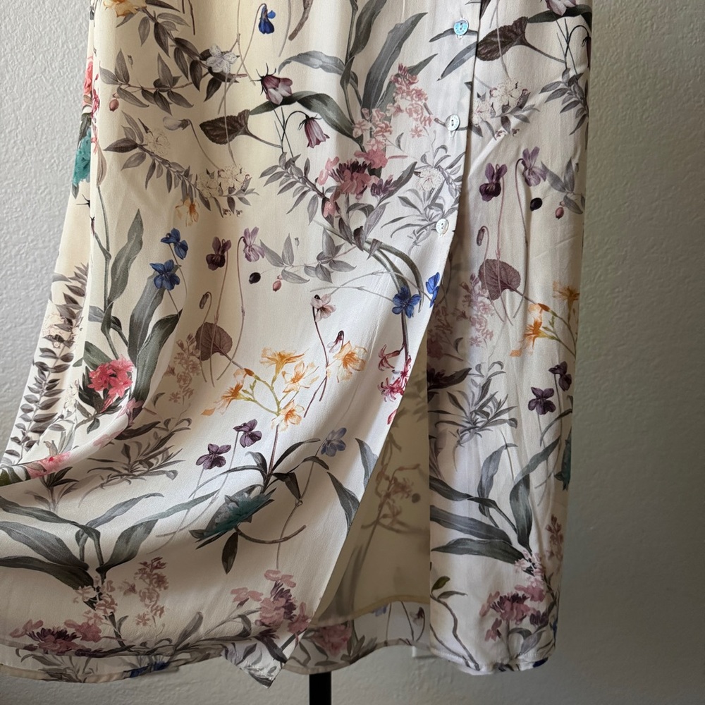 100% Silk Amour Vert Botanical Midi Skirt - Picture 7 of 10